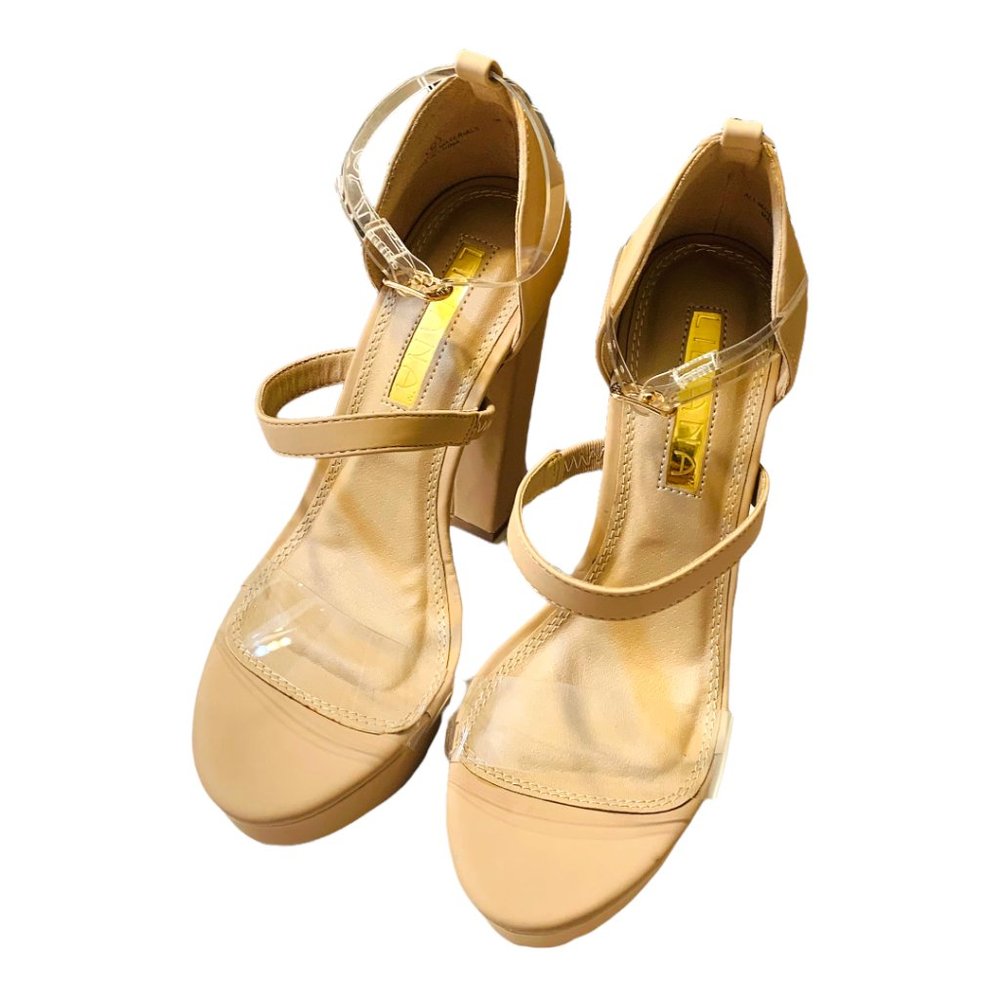 Liliana Yuko Chunky Platform Heels